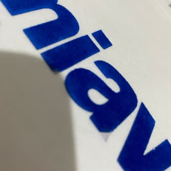 Mavi Miav Baskılı Tişörtümün Baskısının Soyulması