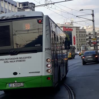 Bursa Büyükşehir Belediyesi Otobüsü Şoförü