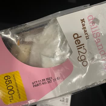 Shell Deli2go Sandviçinde Küf