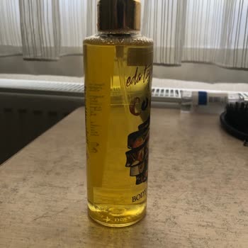 Gratis Parfüm Şişesi Patlak