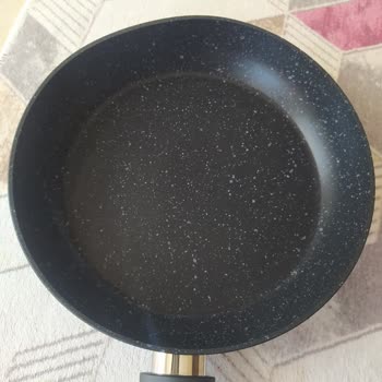 Karaca Züccaciye Yamuk Tava Geldi