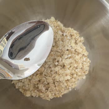 Eti Gıda Eti Yulaf Ezmesinde Kabuk Gibi Siyah Şeyler