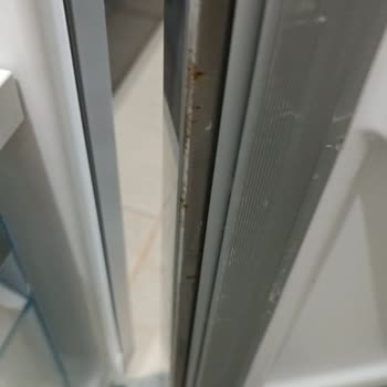 Bosch Marka Buzdolabı Paslanma Ve Boya Atması