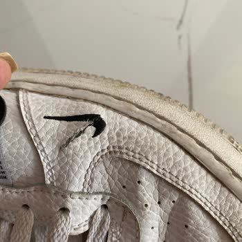 Nike Ayakkabı Yırtıldı Açıldı