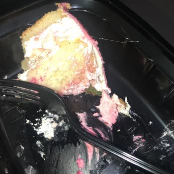 Pasta Sanatı Aldığım No:2 Pastadan Kıl Çıktı.