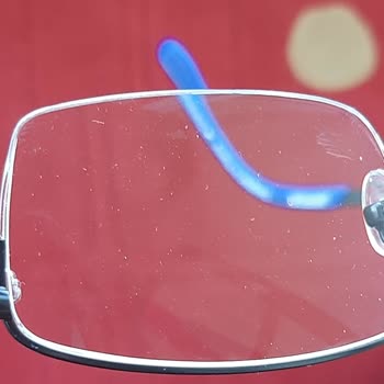 Atasun Optik Çatlak Gözlük Camı