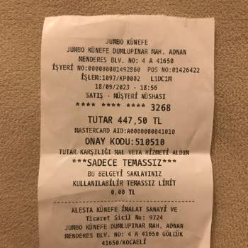 Jumbo Künefe İkram Ettiği Çaya Bile Para Alıyor!