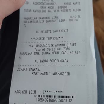 A101 Kasiyer Saygısızlığını Görmezden Geliyor