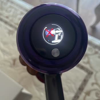 Dyson Ayıplı Sattığı Ürünün Değişimini Yapmıyor