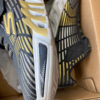 Skechers Ayakkabı 3 Günde Boyası Çıktı Üretim Hatası Değildir Dendi
