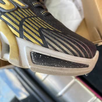Skechers Ayakkabı 3 Günde Boyası Çıktı Üretim Hatası Değildir Dendi