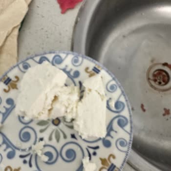 İçim Beyaz Peynir Ezik Ezik Oluyor