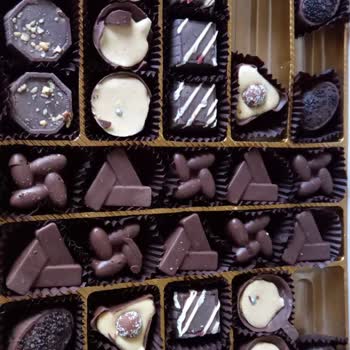 ÇiçekSepeti Hediyelik Gönderilen Bayat Ve Kalitesiz Çikolatalar