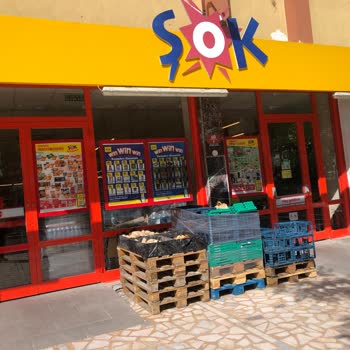 Şok Marketler Şok Çalışanın Kaba Davranışı