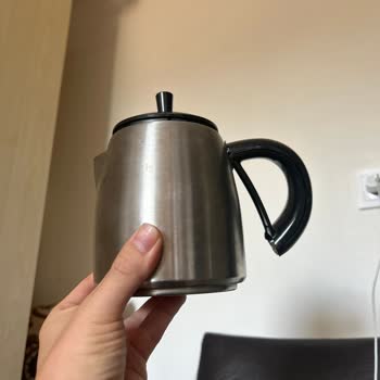 Sinbo Çay Makinesinin Garantide Kulpunu Kırmışlar