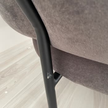 Arı Mobilya (İnegöl) Defolu Ürününe Sahip Çıkmayan Bir Firma