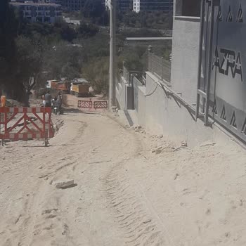 Kuşadası Belediyesi Yol Yapmıyor, Yapamıyor