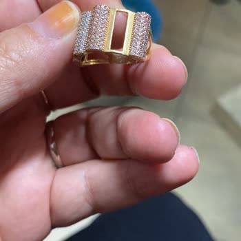 Favori Kuyumculuk Yüzüğün Taş Kısmının Komple Kırılıp Düşmesi