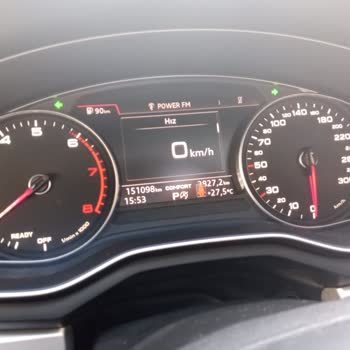 Zeplin Car Kiralama Eksik Yakıt Bahanesi İle Kartımdan Ücret Aldı.