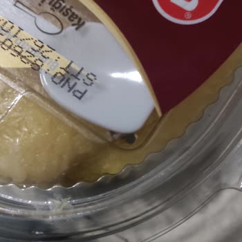 Peysan Peynir Helvasında Böcek Çıktı