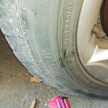 Petlas Lastik Lastik Kenarı Derin Çatlaklar