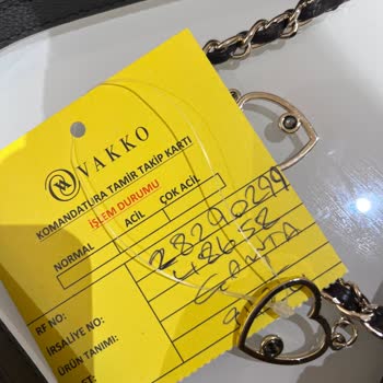 Vakko Çantayı Mağazada Varken Yenisini Vermediler