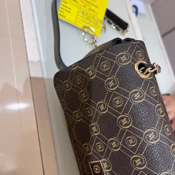 Vakko Çantayı Mağazada Varken Yenisini Vermediler