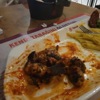 Tavuk Dünyasında Yanık Tavuk