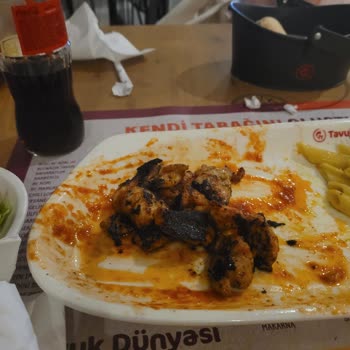 Tavuk Dünyasında Yanık Tavuk