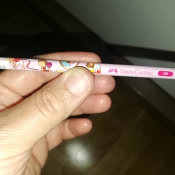 Faber Castel Kalitesiz Kalem