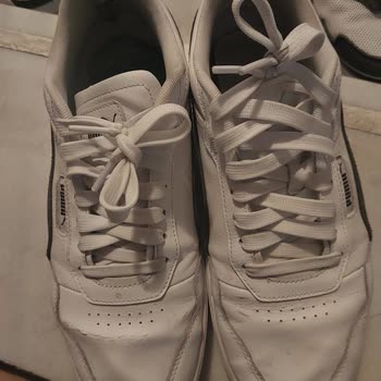 Puma Ayakkabı Her Yerinden Yırtıldı