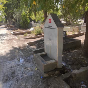 Adana Büyük Şehir Belediyesi Asrı Mezarlığı Harabe...