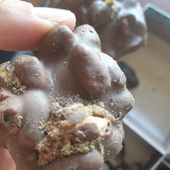 Kahve Dünyası Kurtlu Çikolata Bir Kutu