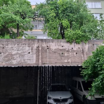 Altındağ Belediyesi Çatı Yağmur Sularının Mevcut Kuyuya Bağlanmayıp Bahçeye Verilmesi