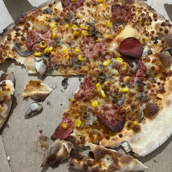 Domino's Pizza Buz Gibi, Bayat Ve Yanık Yiyecekler