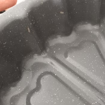 Schafer Kek Kalıbı Soyuluyor