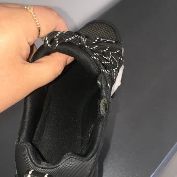 Skechers Yeğenime Ayakkabı Aldım 1 Ayda Yırtıldı
