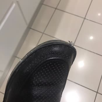 Ayakkabı Dünyası 15 Gün İçinde Yırtılan Ayakkabı İADE-DEĞİŞİM Yapmadı