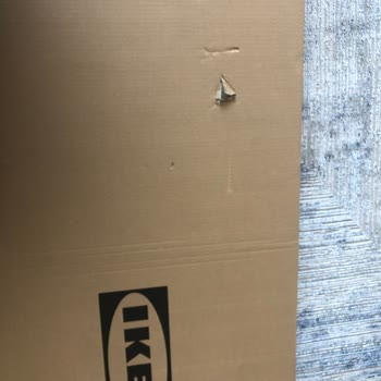IKEA Dolap Aldım Ambalajı Açılmamış Kırık Ürün Gönderdiler