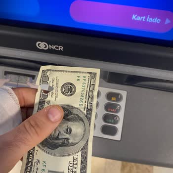 İş Bankası ATM Paramı Parçaladı