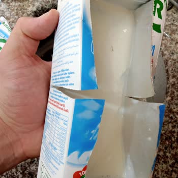 Şok Market'ten Bozuk Pınar Süt Almışım