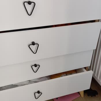 Mezza Mobilya Çekmecelerin Rayı Bozuk