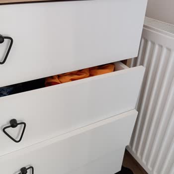 Mezza Mobilya Çekmecelerin Rayı Bozuk