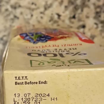 Jucy Meyve Nektarı Ve İçinden Çıkanlar