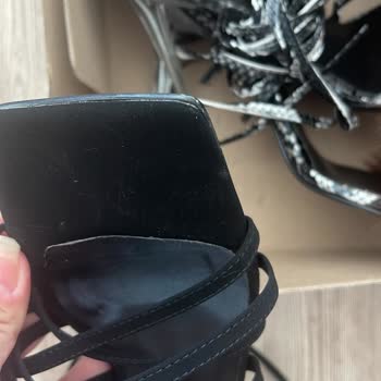 Trendyes Alakasız Ve Defolu Ürün Gönderiyorlar