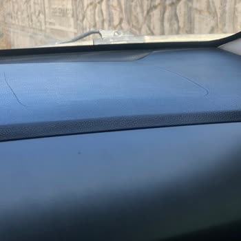 Kia Ön Konsolda Çatlak