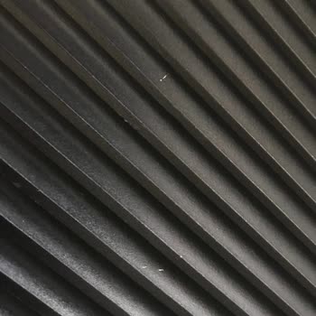 Grundig Tost Makinesi Teflon Boya Atığı Ve Çizilmesi