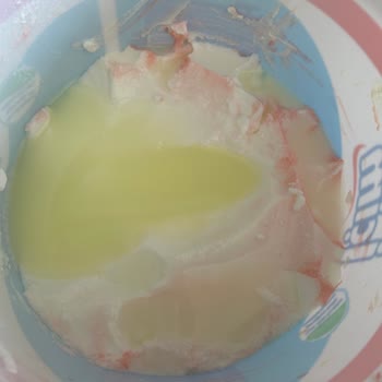 İçim Markalı Yoğurdun Renk Değiştirmesi