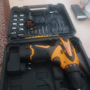 Dewalt Gönderdiğiniz Matkap Setinin İçinde Hiçbiri Yok