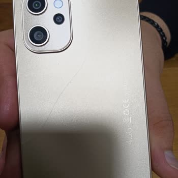 Reeder Akıllı Telefonun Malzemesinin Kalitesizliği